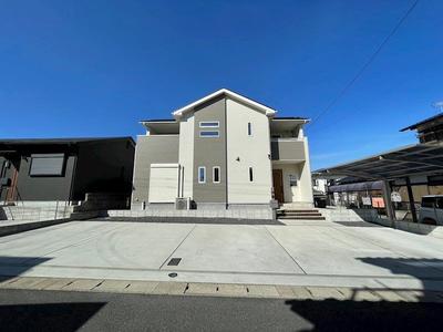 4LDK House in Nakama City with 5 Parking Spaces — Image 1, Nakama, Fukuoka