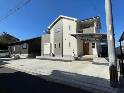4LDK House in Nakama City with 5 Parking Spaces — Image 1, Nakama, Fukuoka