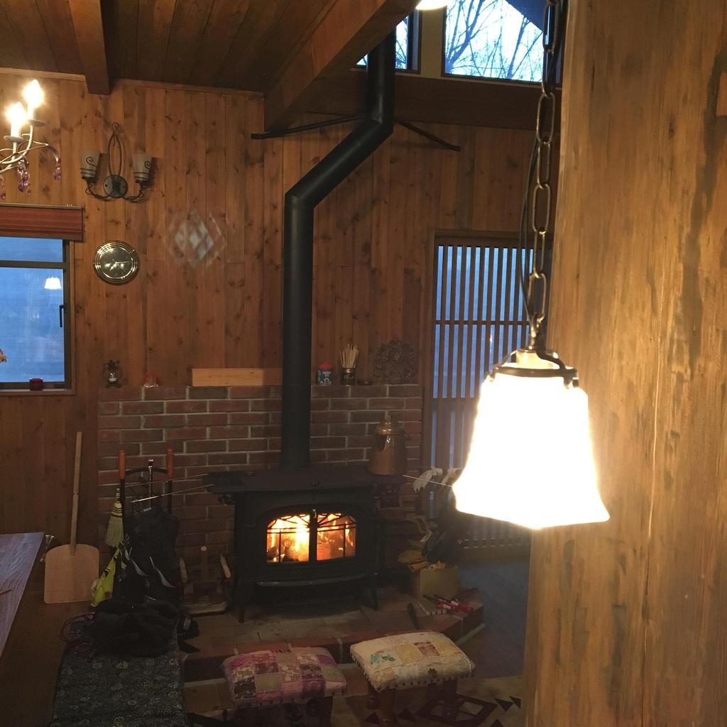 Mountain Retreat in Yoshawa, Hatsukaichi - 2SLDK House for Sale - Thumbnail 2