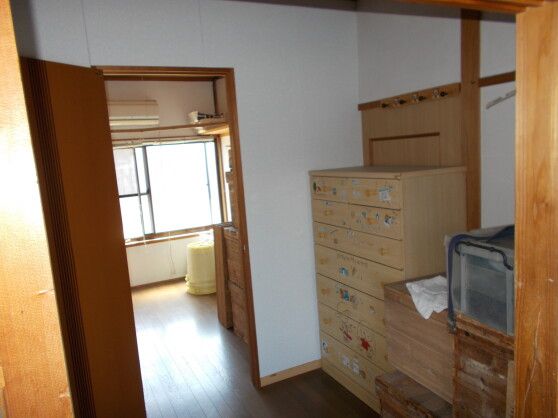 11DK Wooden House for Sale in Unzen, Nagasaki - 154.25 sqm - Thumbnail 3