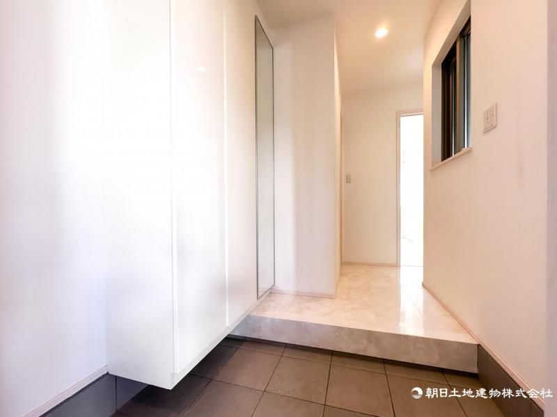 Modern 3LDK House for Sale in Hodogaya, Yokohama - Built 2019 - Thumbnail 4