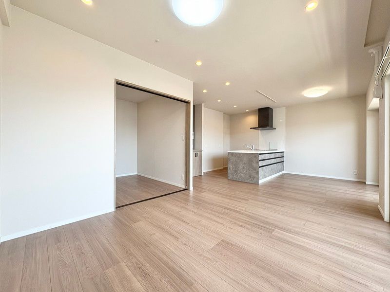 Renovated 3LDK Apartment in Nagasaki City - 79.45 sqm - Thumbnail 4