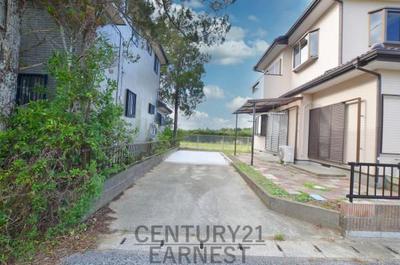 Renovated 3LDK House with Double Parking in Shirako, Chiba — Image 1, Shirako, Chiba