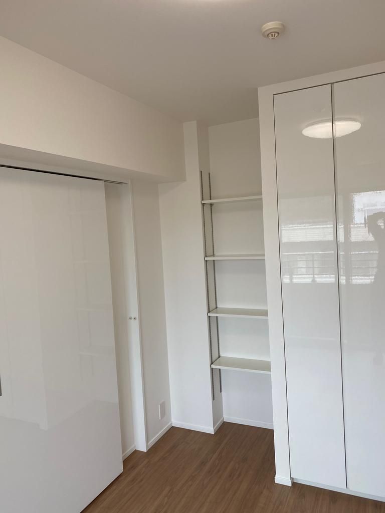 Brands Shinjuku Tomikura-cho 501 1LDK Apartment for Sale - Thumbnail 2