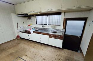 6DK Wooden House for Sale in Mihara, Hiroshima - 151.53 sqm - Thumbnail 4