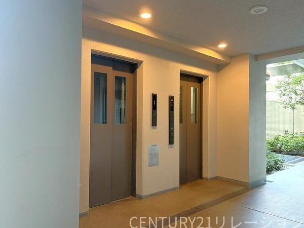 First Link Residence 3LDK Condo with Private Garden in Ebina - Thumbnail 4