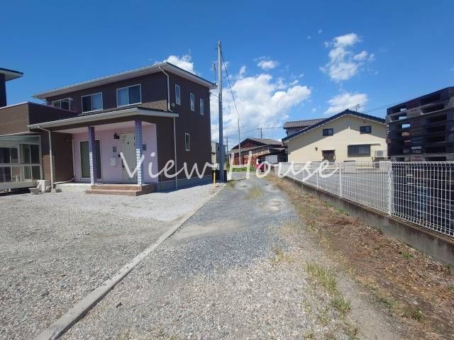 4LDK House for Sale in Takasaki, Gunma with Solar Power - Thumbnail 2