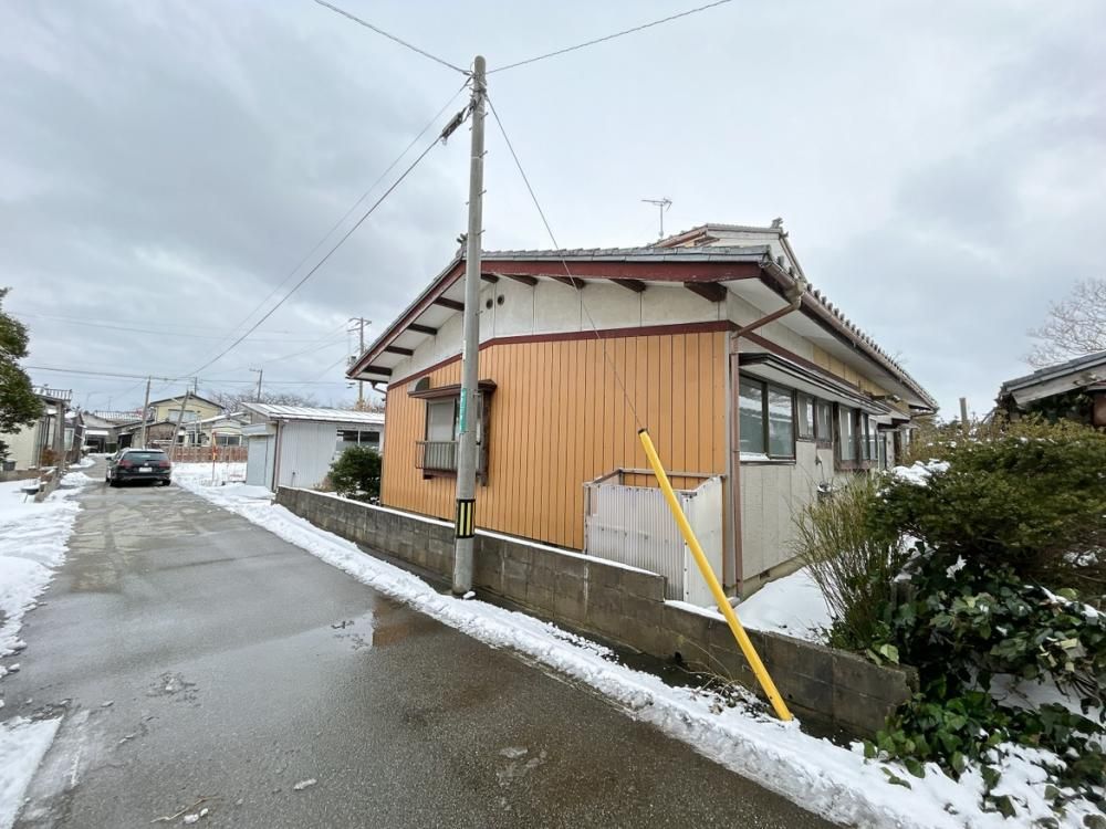 Renovated 4LDK House with Garage in Murakami, Niigata - Thumbnail 2