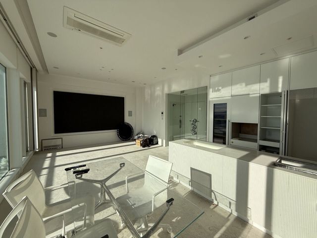 Lapis Aqua City Odori 15F Apartment with River View in Sapporo - Thumbnail 2