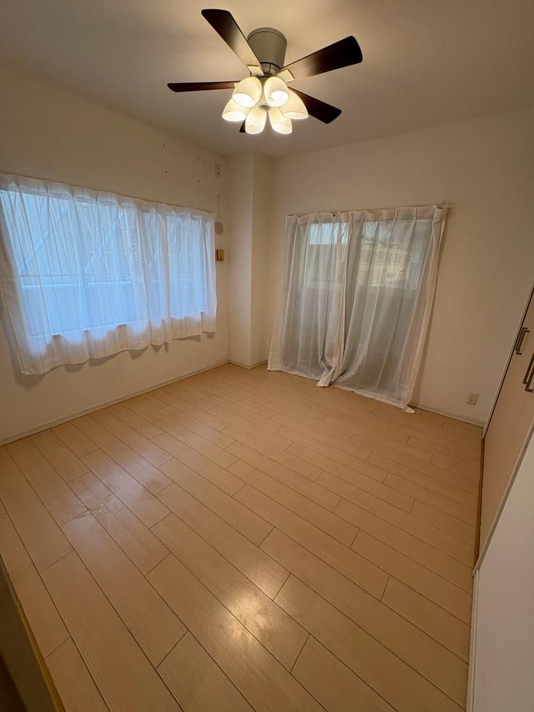 3LDK Condominium in Tokushima City with South-Facing Balcony - Thumbnail 3