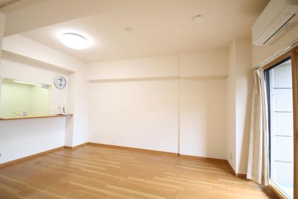 2SLDK Apartment with Garden in Yotsukaido, Chiba - Thumbnail 4