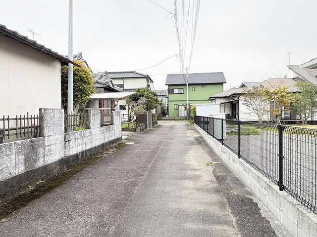 3DK House for Sale in Sadohara, Miyazaki City - 102.82m² - Thumbnail 3