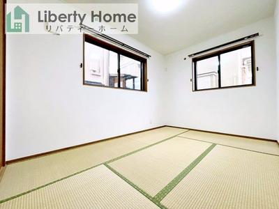 Modern 3-Bedroom House in Ryugasaki with Solar Power — Image 9, Ryugasaki, Ibaraki