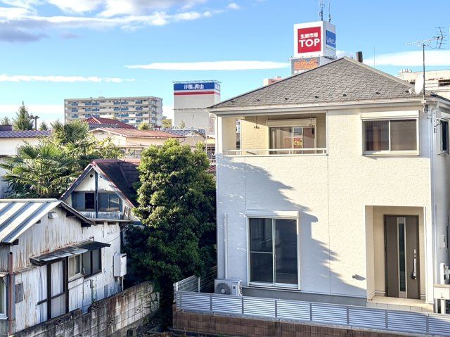 4SLDK Family House for Sale in Maebashi, Gunma - Built 2019 - Thumbnail 4