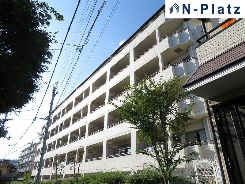 3SLDK Apartment in Kobe's Hyogo Ward with South Balcony - Thumbnail 3