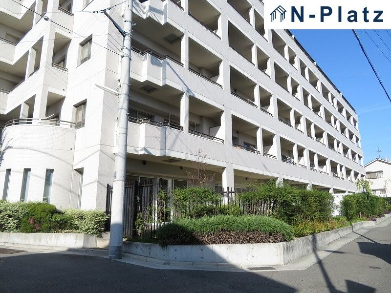 3SLDK Apartment in Kobe's Hyogo Ward with South Balcony - Thumbnail 4