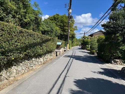 Large Land Plot for Sale in Kyoto's Historic Sagano District - Thumbnail 3