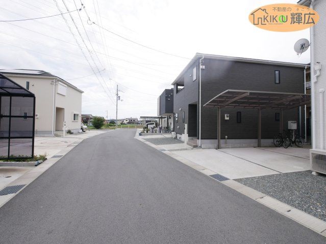 Modern 4LDK Detached House for Sale in Himeji, Hyogo - Thumbnail 3