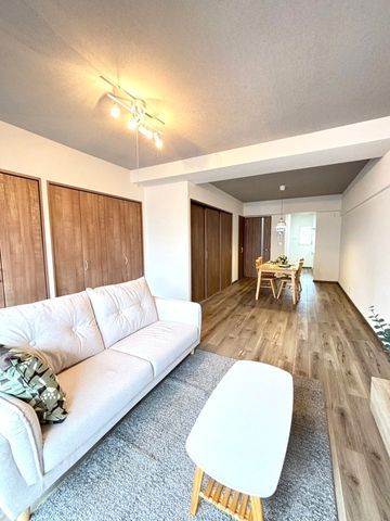 Renovated 1LDK Apartment in Kitakyushu Commercial District - Thumbnail 4