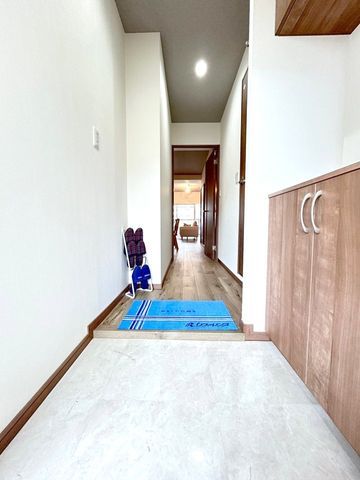 Renovated 1LDK Apartment in Kitakyushu Commercial District - Thumbnail 3