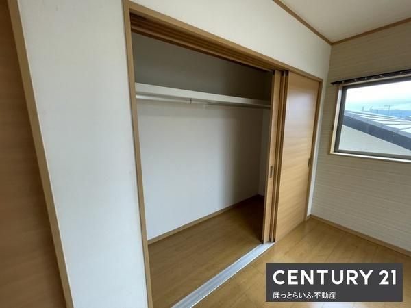 3LDK House in Miyakonojo with 182 sqm Land - Thumbnail 3