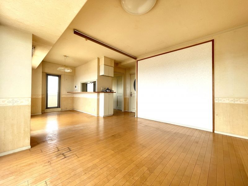 Reberu Tower Okazaki Kita 3LDK Apartment for Sale - Thumbnail 2
