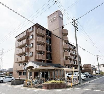 Renovated 3LDK Apartment Near Kasugai Station With Parking — Image 1, Kasugai, Aichi