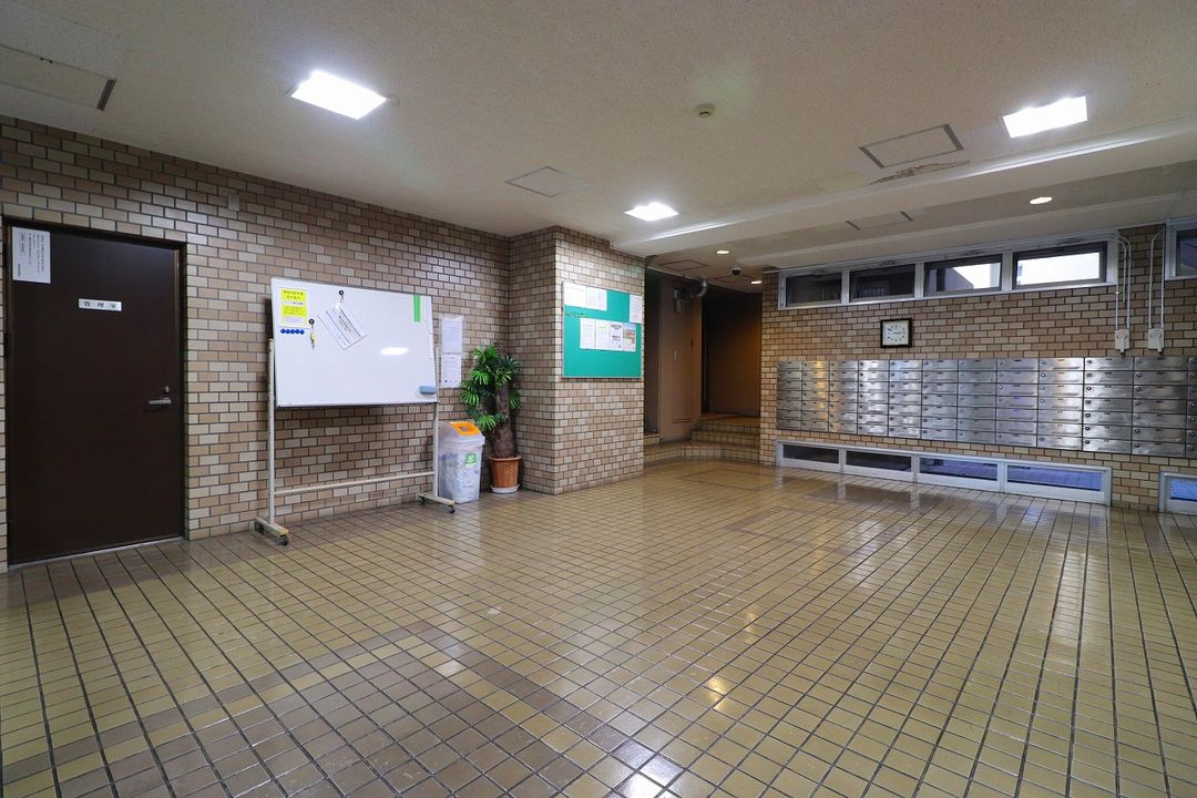 Famille Nishimachi Portside 13F 2SLDK Apartment in Naha - Thumbnail 4
