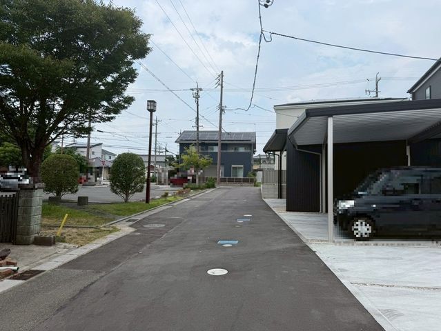 New 4LDK Detached House in Takahama, Aichi with 3 Car Parking - Image 1