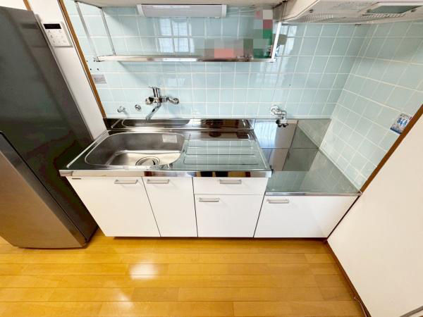 3DK Apartment Near Toyonaka Station - Retro Charm - Thumbnail 4