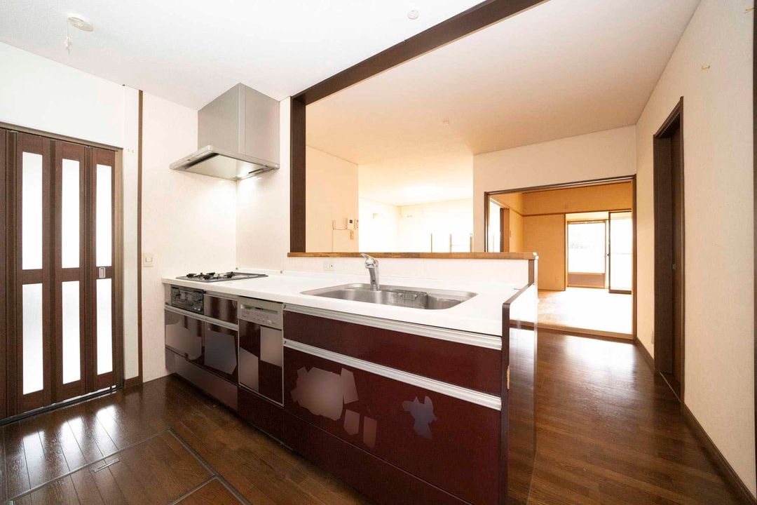 6LDK House in Kizugawa City with 292m² Land and 2 Parking Spaces - Thumbnail 4