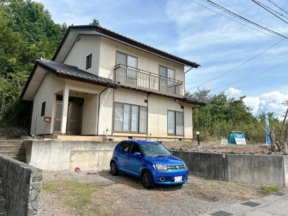 Renovated 4LDK House in Komoro with Mountain Views - Thumbnail 2