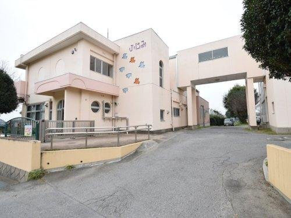 New 4LDK+1S House in Maebashi with 3-Car Parking & Parcel Box - Thumbnail 3