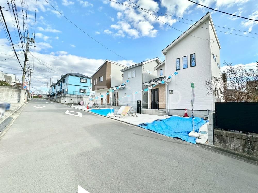 Modern 4LDK House for Sale in Tokorozawa, Saitama - Thumbnail 2