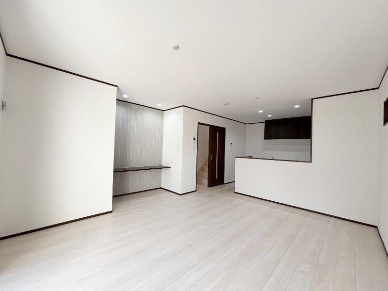 New 4LDK Detached House for Sale in Uruma, Okinawa - Thumbnail 3