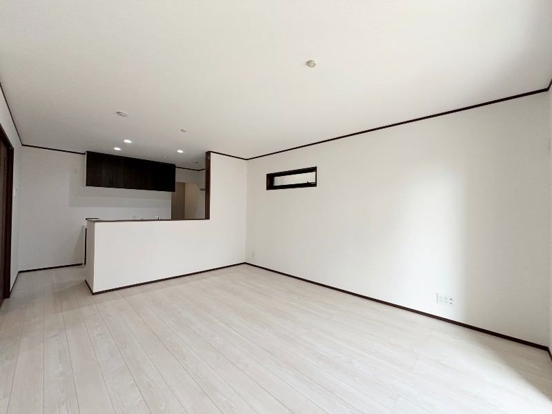 New 4LDK Detached House for Sale in Uruma, Okinawa - Thumbnail 4