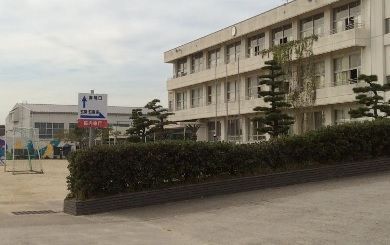 4LDK House in Higashiura with Recent Renovations and 3 Car Parks - Thumbnail 3