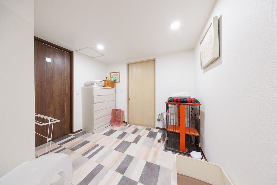 4LDK House for Sale in Setagaya, Tokyo - 165.38 sqm - Thumbnail 2
