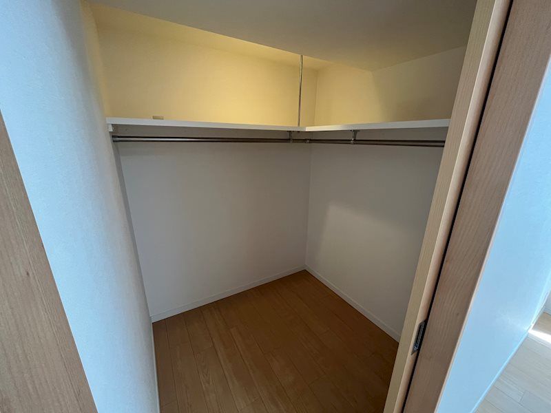 Atre Shimazaki Sky Fort 3LDK Condominium in Tsu City - Thumbnail 4