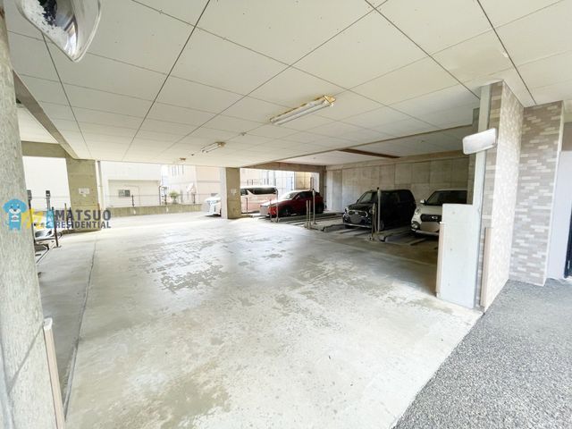3LDK Apartment in Bellsh Aoyama Shimmachi, Niigata - Image 1