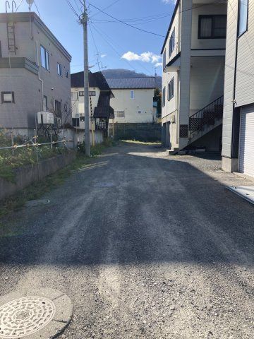 Vacant Corner Lot for Sale in Otaru, Hokkaido - 333.91 sqm - Thumbnail 2