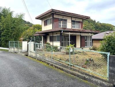 3DK House for Sale in Kawachinagano, Osaka — Image 2, Kawachinagano, Osaka