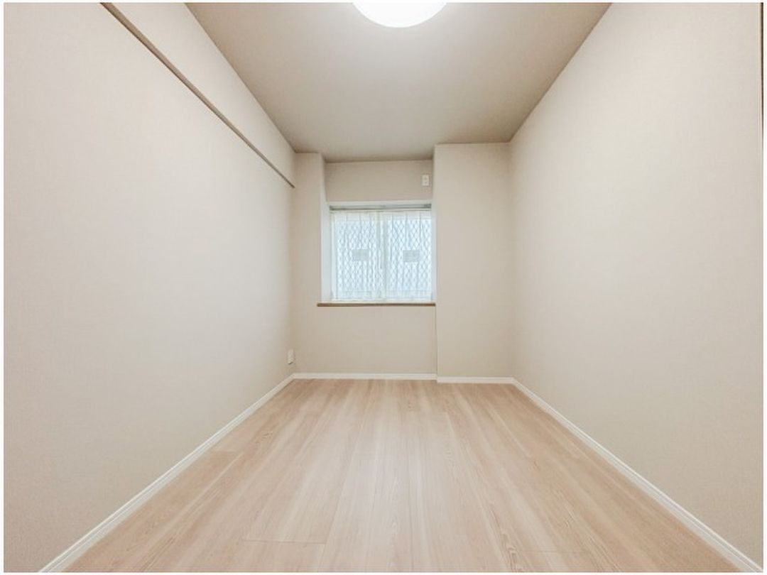 2LDK Renovated Apartment for Sale Near Oshima Station, Koto-ku - Thumbnail 2