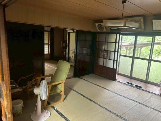 1887 10LDK Farmhouse with 7670 sqm Land for Sale in Agematsu - Thumbnail 4