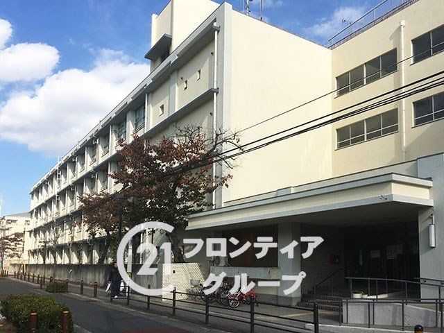 Renovated 3LDK Apartment in Rune Asahi Park, Osaka - Thumbnail 3