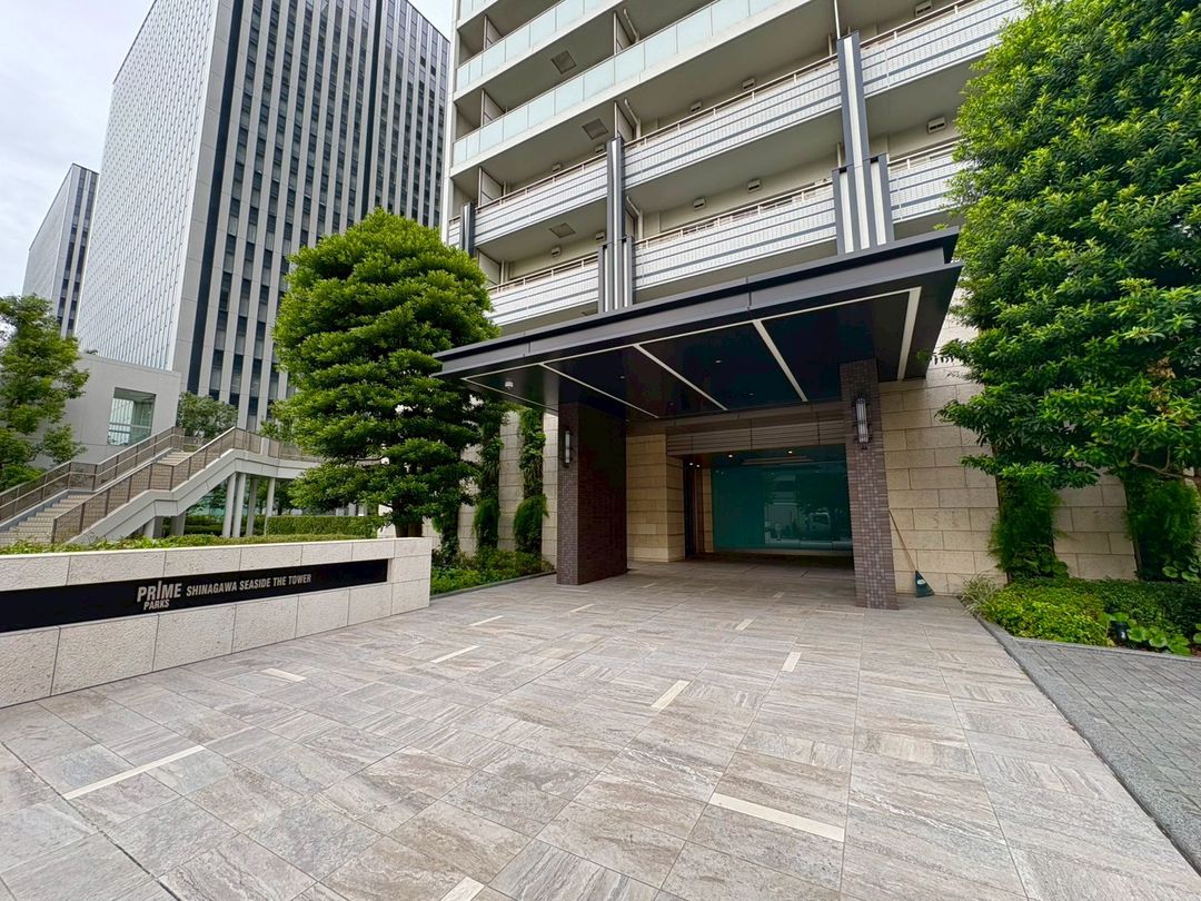 Prime Parks Shinagawa Seaside The Tower 2LDK Apartment for Sale - Image 1