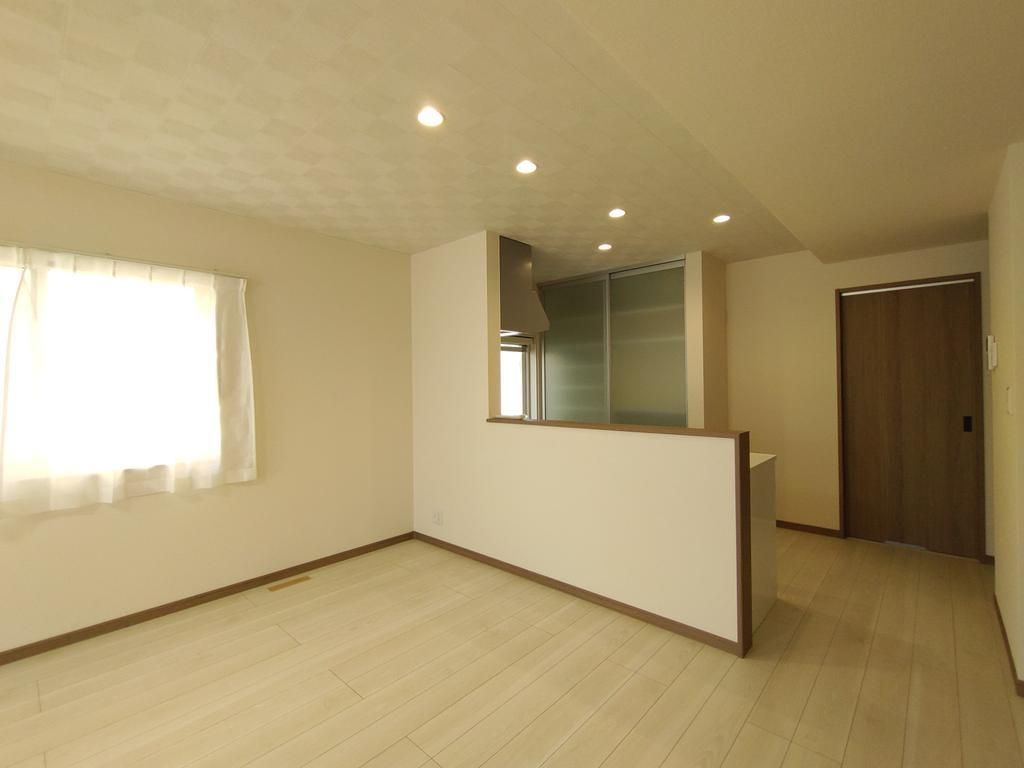 Modern 4SLDK House in Suwa, Nagano - 124.22 sqm - Thumbnail 2