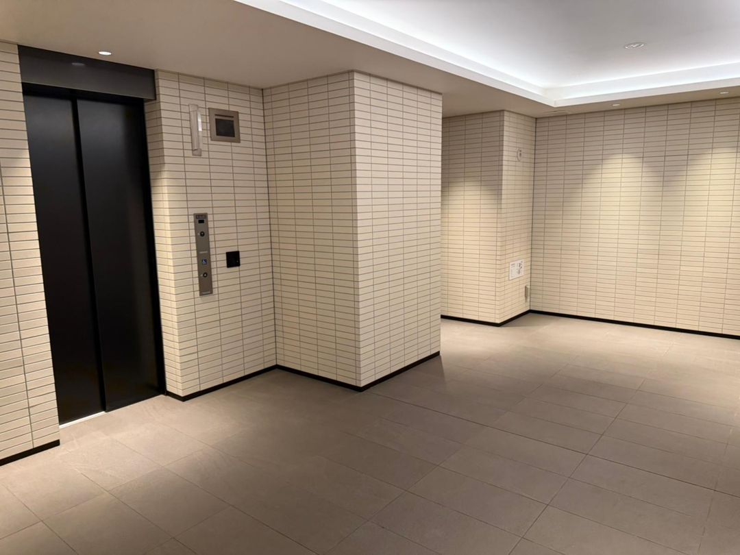 4LDK Penthouse at The Sapporo Tower, Higashi, Sapporo - Image 1