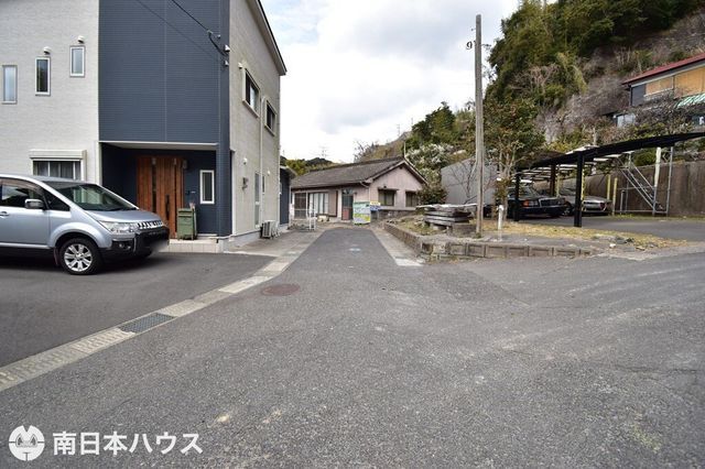 Land for Sale in Tsutsuigawacho, Kagoshima City - 159.39 Tsubo - Image 1