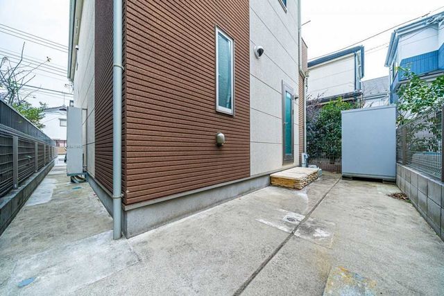4LDK Detached House for Sale in Zenpukuji, Suginami, Tokyo - Image 16